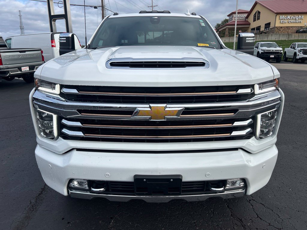 Used 2023 Chevrolet Silverado 2500 High Country w/ Z71 Off-Road Package AWD/4WD image 2