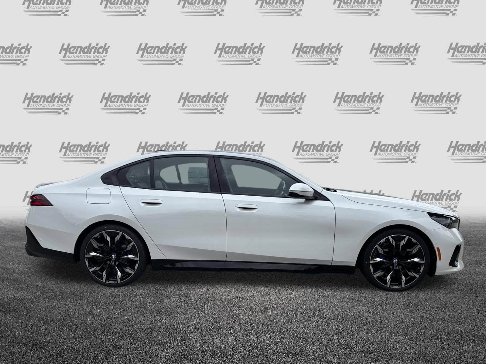 Certified 2026 BMW 530i w/ M Sport Package RWD image 10