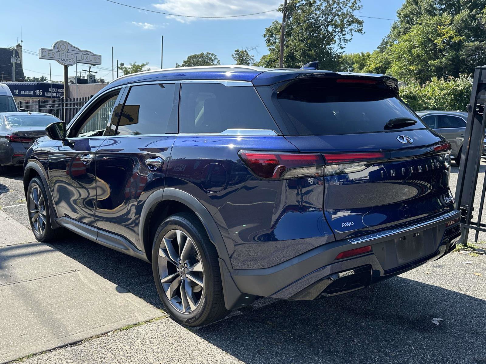 Used 2023 INFINITI QX60 Luxe w/ Cargo Package image 5