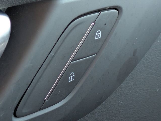 Certified 2025 Buick Enclave Preferred image 30