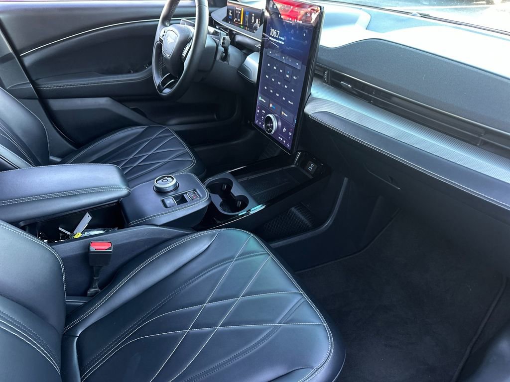 Used 2021 Ford Mustang Mach-E Select image 16
