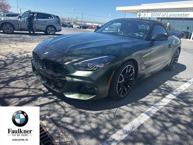 Certified 2025 BMW Z4 M40i w/ Edition RWD image 1