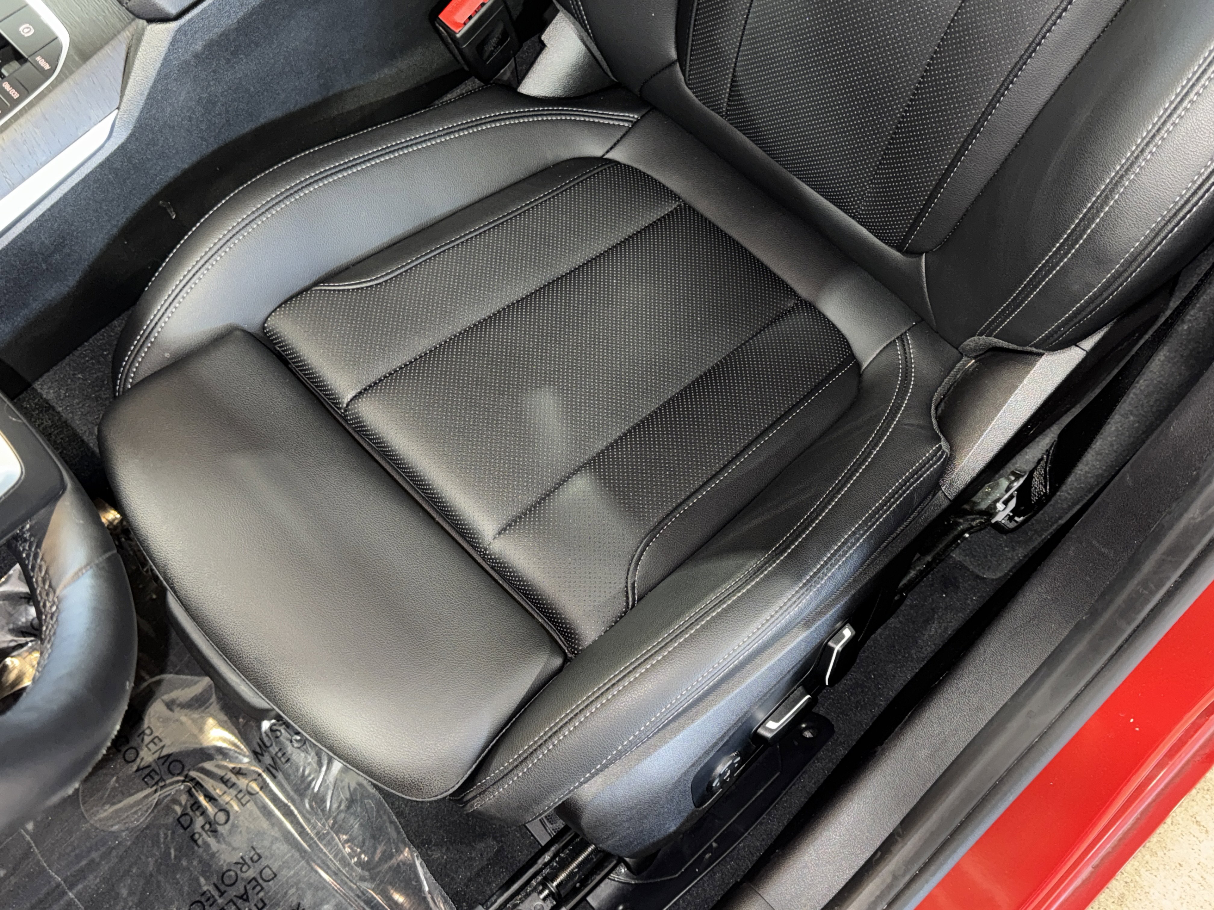 Certified 2024 BMW 330i Sedan image 32