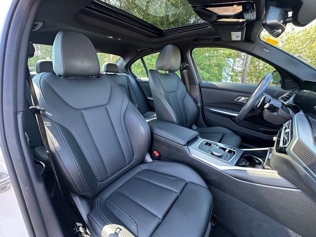 Certified 2023 BMW 330i Sedan w/ M Sport Package RWD image 33