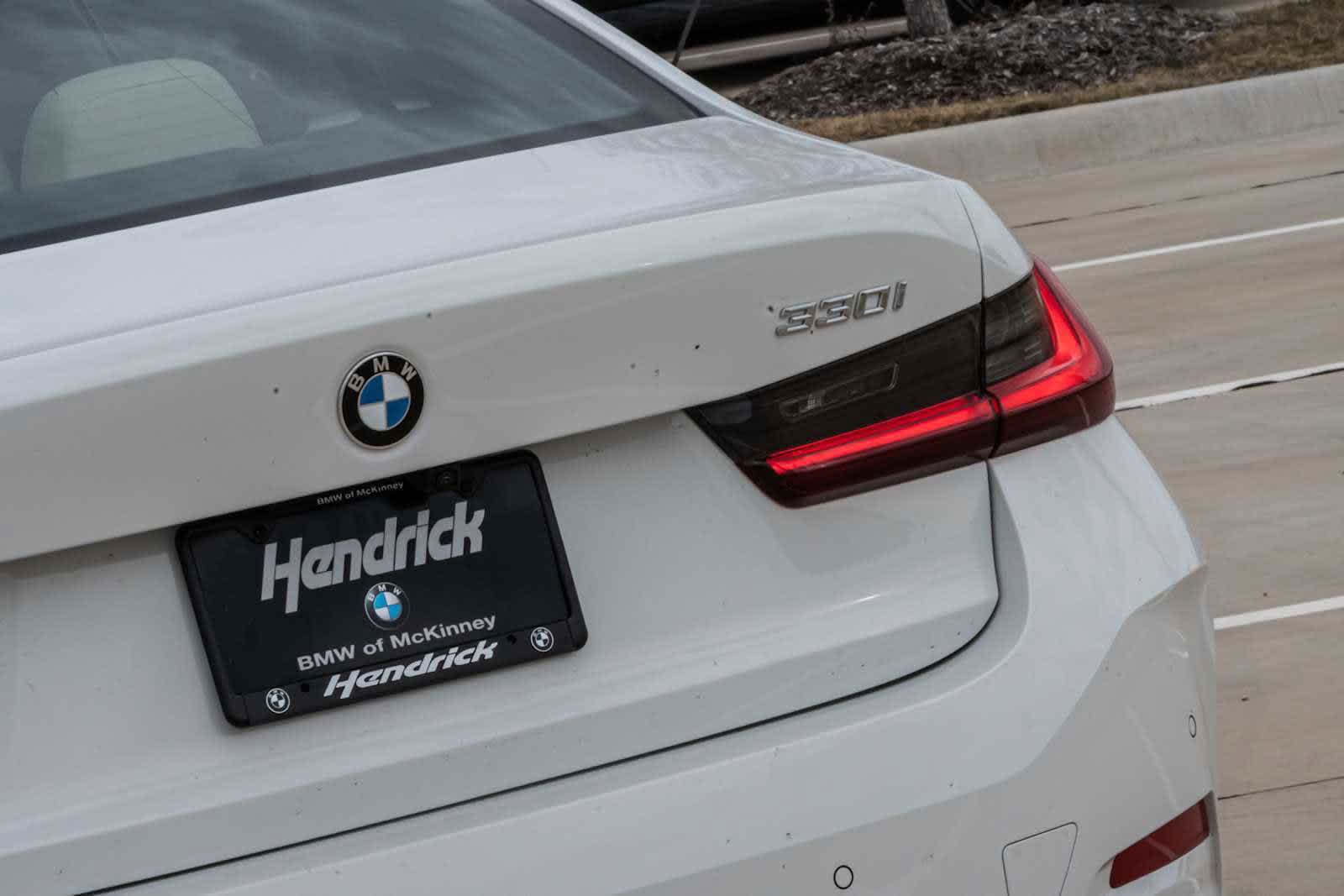 Used 2026 BMW 330i Sedan w/ Premium Package RWD image 7