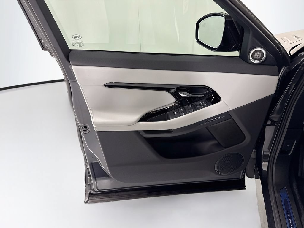 New 2026 Land Rover Range Rover Evoque Hoxton AWD/4WD image 24