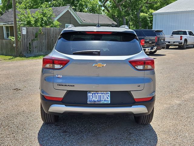 Certified 2026 Chevrolet TrailBlazer LT w/ Driver Confidence Package FWD image 39