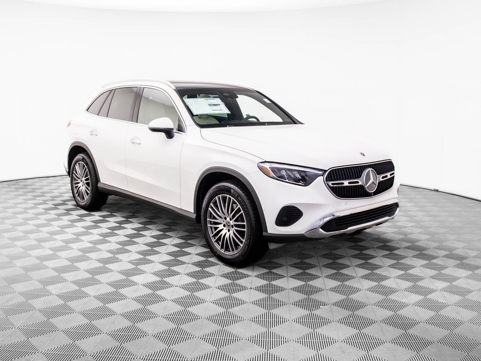 New 2026 Mercedes-Benz GLC 300 4MATIC image 7