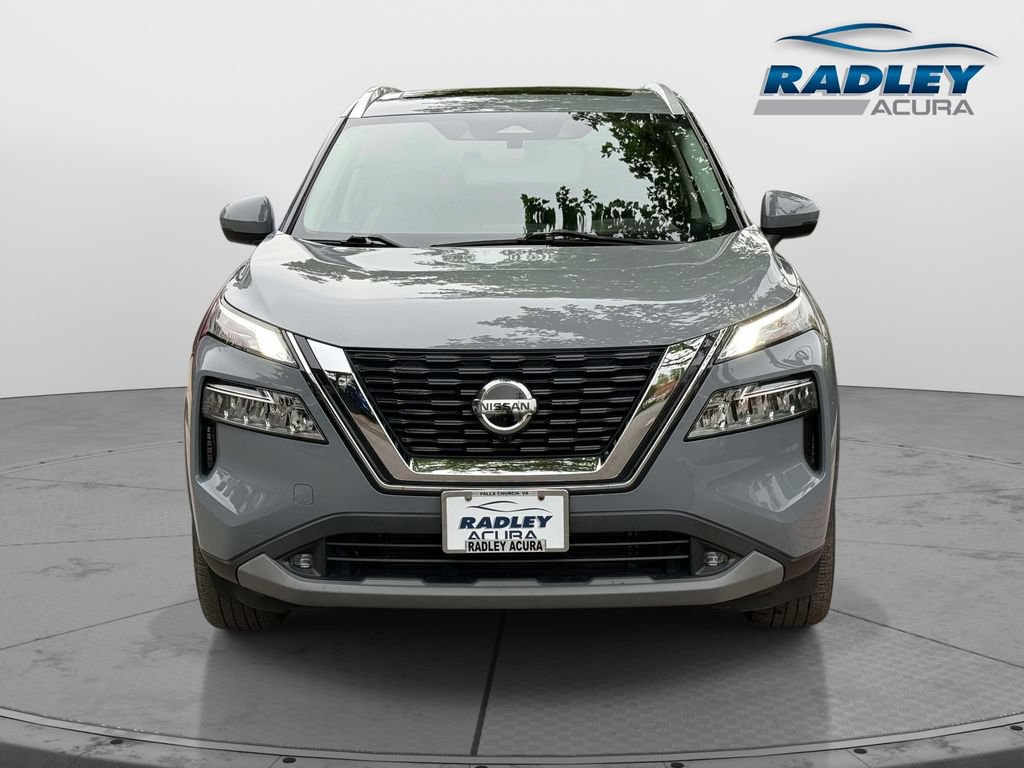 Used 2021 Nissan Rogue SL FWD image 2