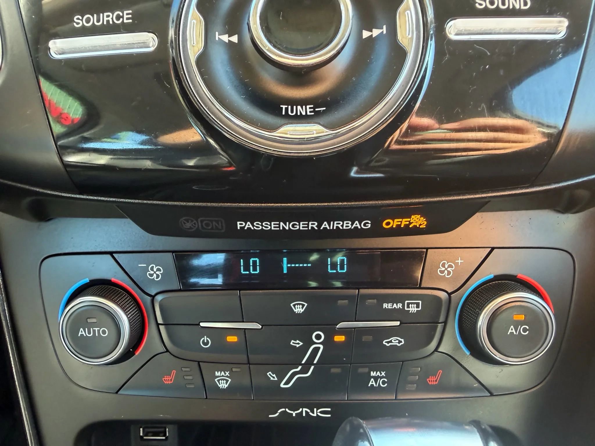 Used 2015 Ford Focus Titanium image 18