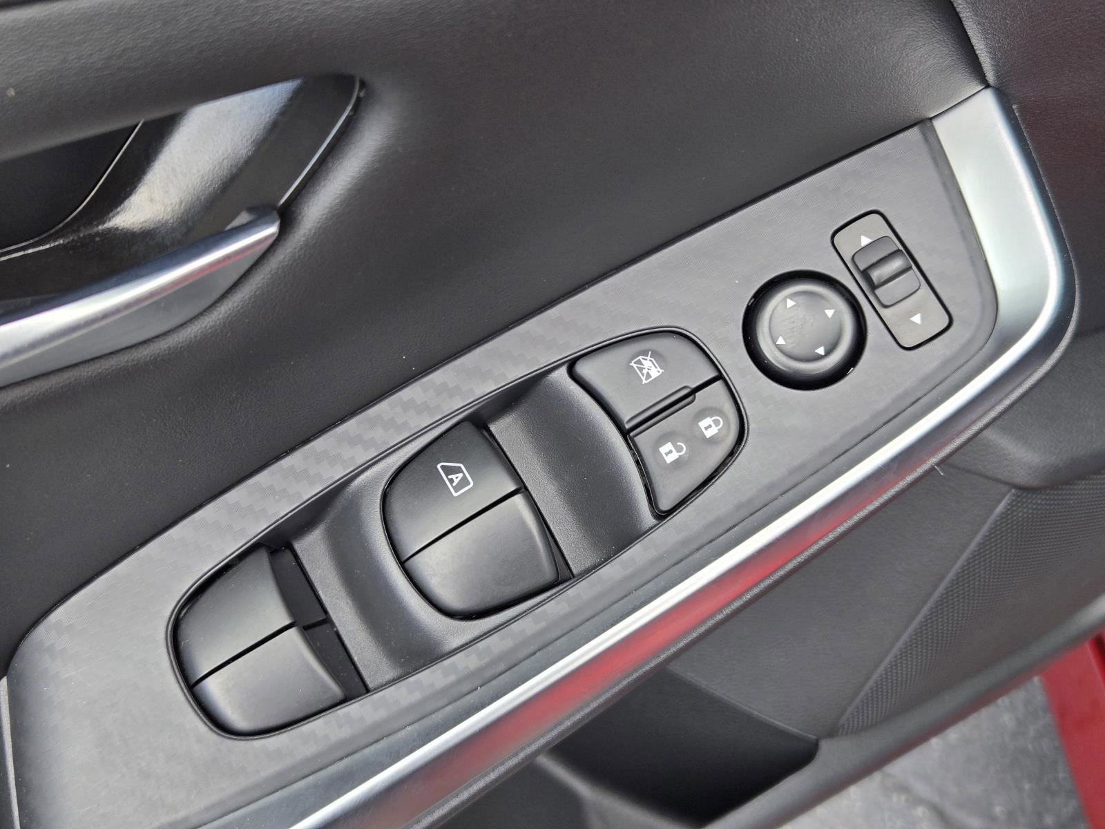 Used 2025 Nissan Sentra SR FWD image 20
