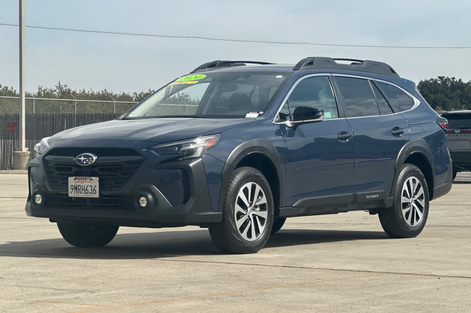 Used 2024 Subaru Outback Premium AWD/4WD image 7