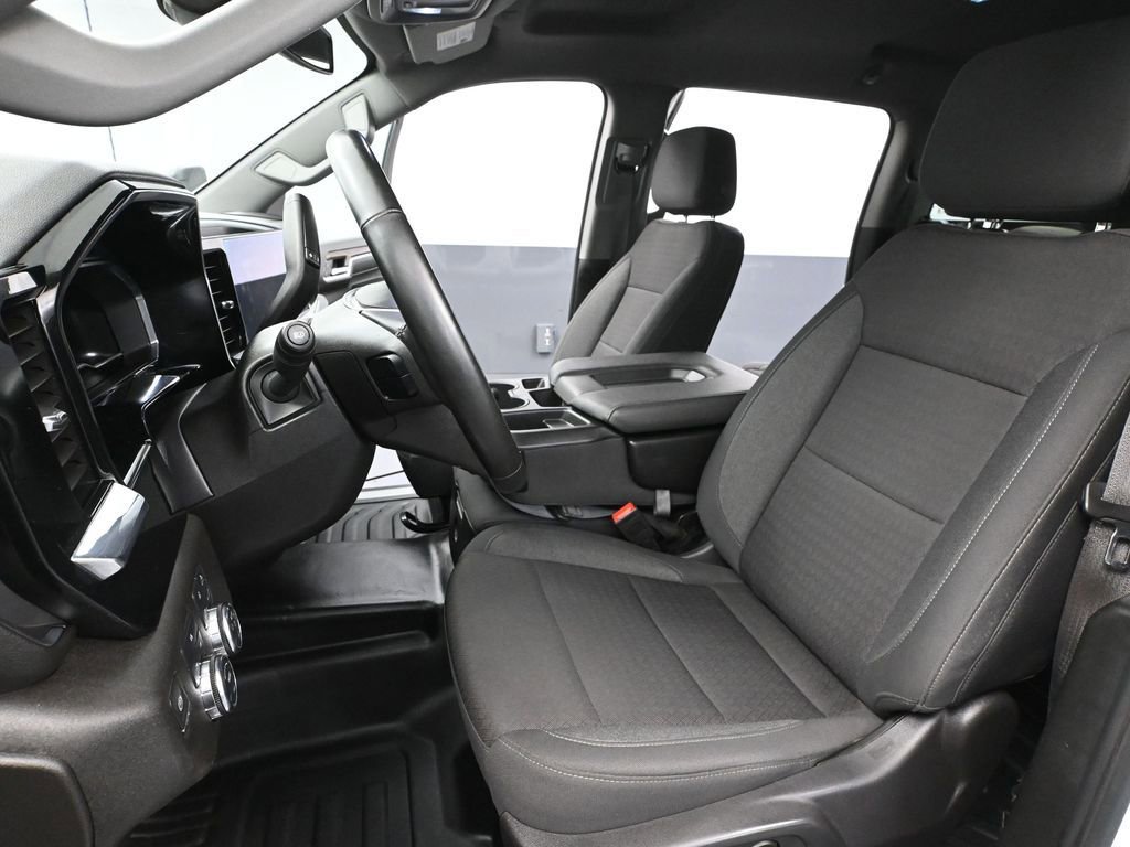 Used 2024 GMC Sierra 3500 SLE w/ SLE Convenience Package image 26