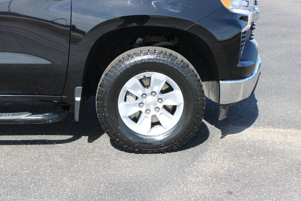 Used 2025 Chevrolet Silverado 1500 LT w/ Work Truck Package image 12