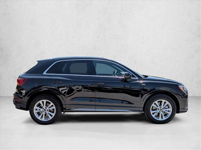 Certified 2022 Audi Q3 2.0T Premium w/ Convenience Package AWD/4WD image 4