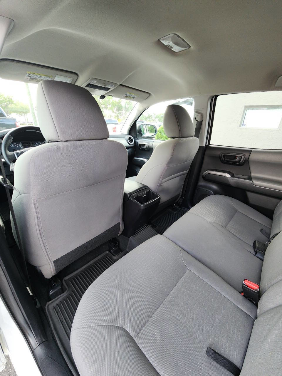 Used 2016 Toyota Tacoma SR5 image 27