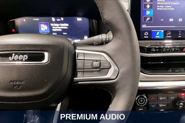 Used 2023 Jeep Compass Limited w/ Elite Group AWD/4WD image 16