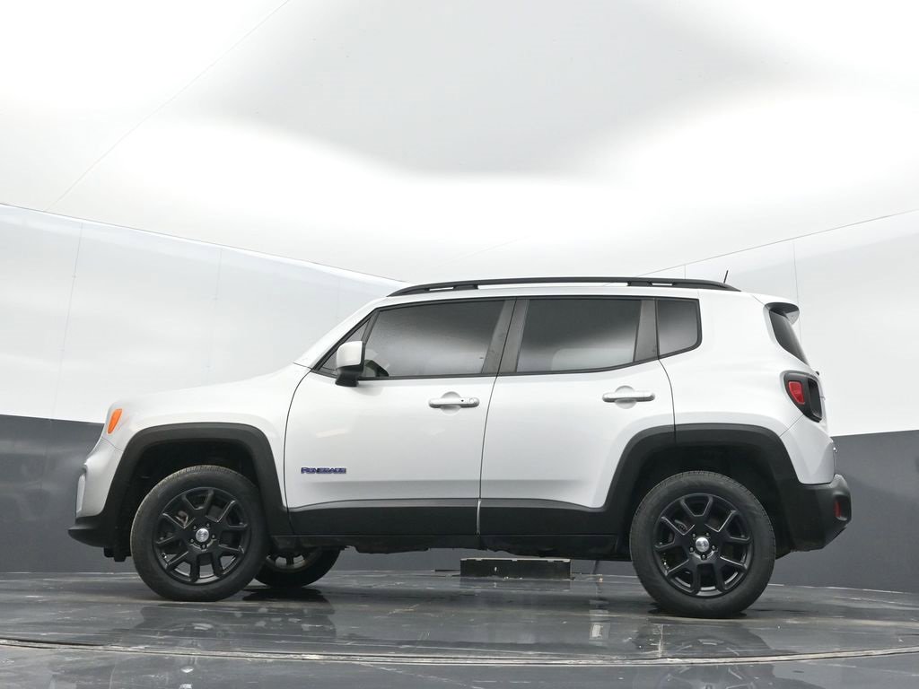 Certified 2020 Jeep Renegade Latitude w/ Cold Weather Group image 33
