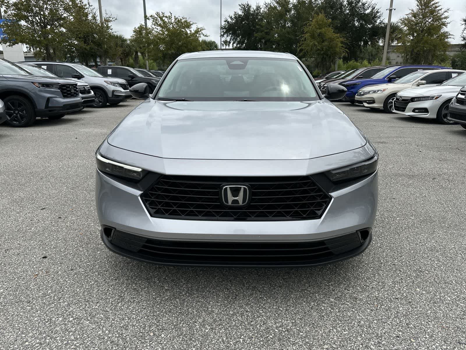Used 2025 Honda Accord SE image 9