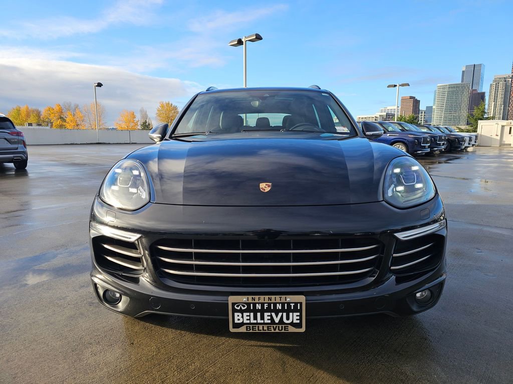 Used 2017 Porsche Cayenne S image 2