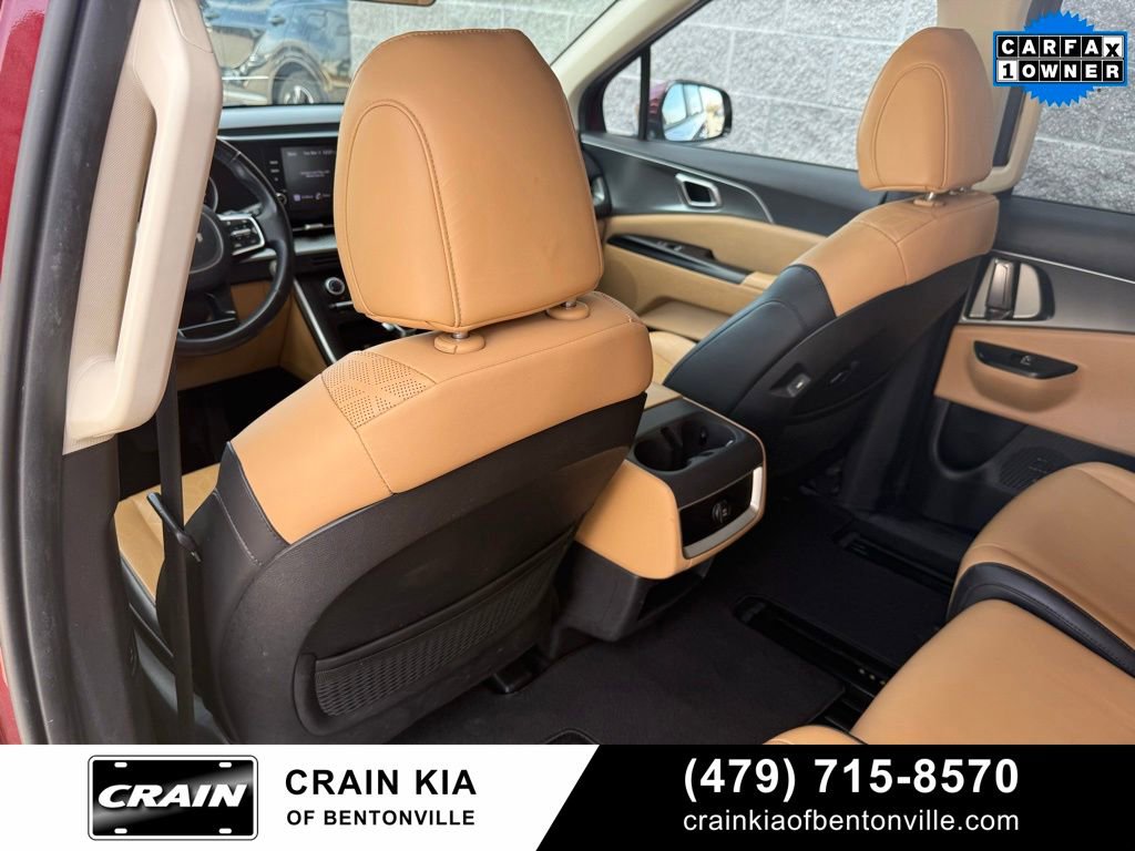 Used 2022 Kia Carnival LX FWD image 28