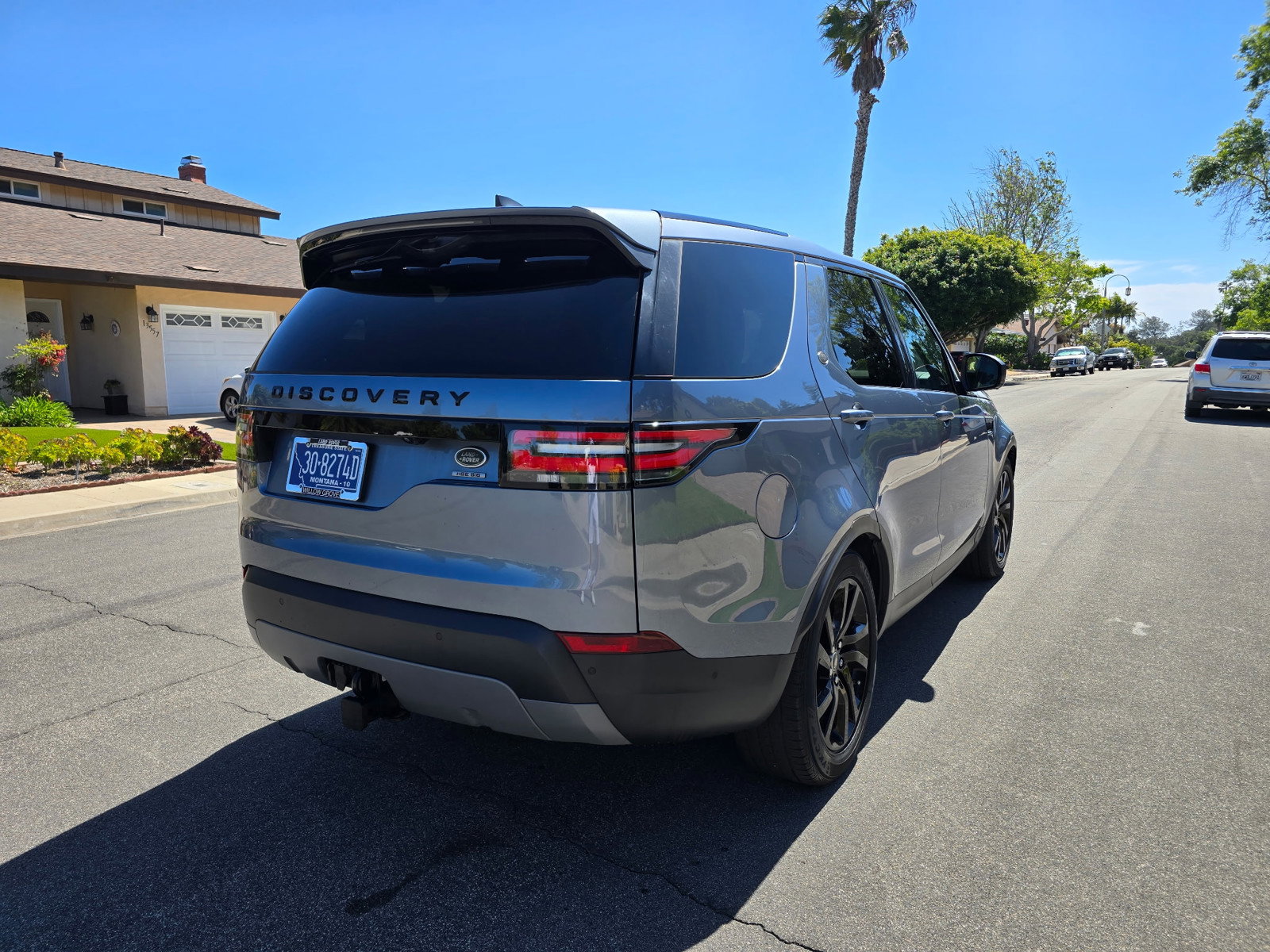 Used 2018 Land Rover Discovery HSE AWD/4WD image 9