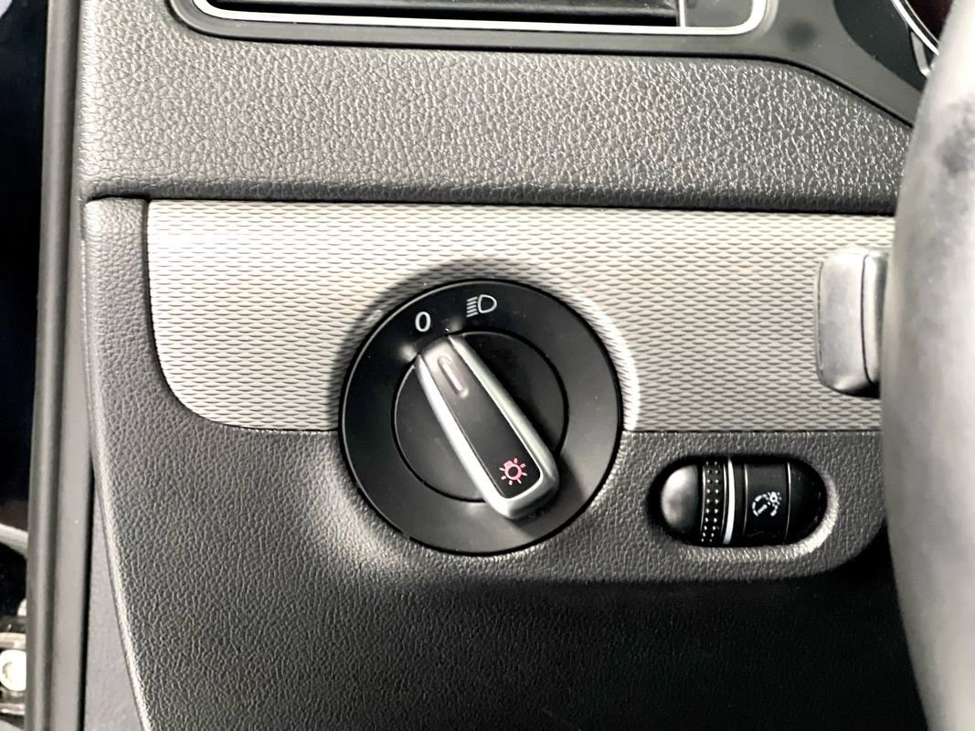 Used 2015 Volkswagen Jetta SE image 26