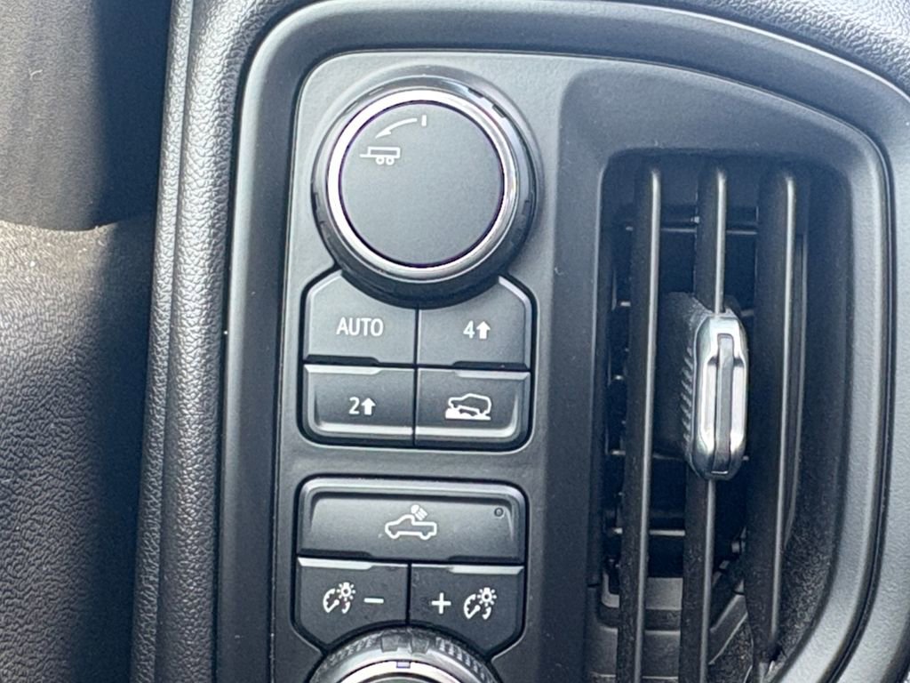 Used 2021 Chevrolet Silverado 1500 Custom image 22