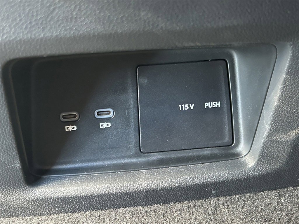 Used 2024 Volkswagen Atlas Cross Sport SEL image 24