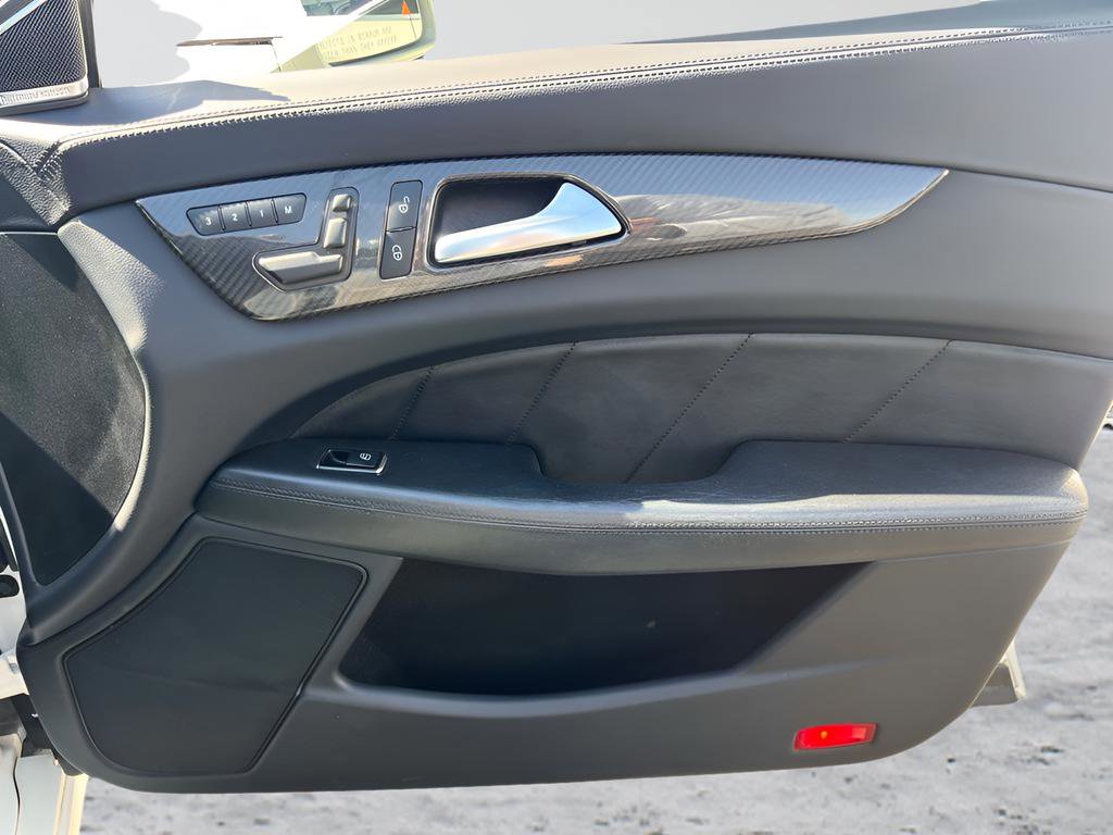 Used 2013 Mercedes-Benz CLS 63 AMG image 33