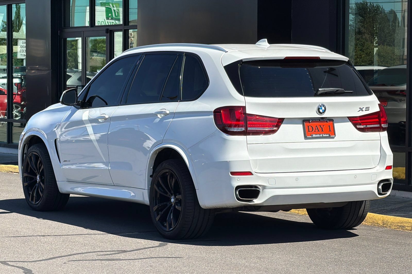 Used 2017 BMW X5 xDrive50i AWD/4WD image 7