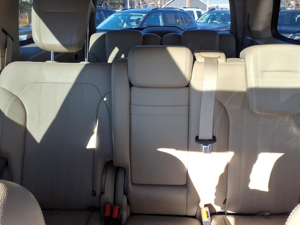 Used 2014 Mercedes-Benz GL 450 4MATIC image 34