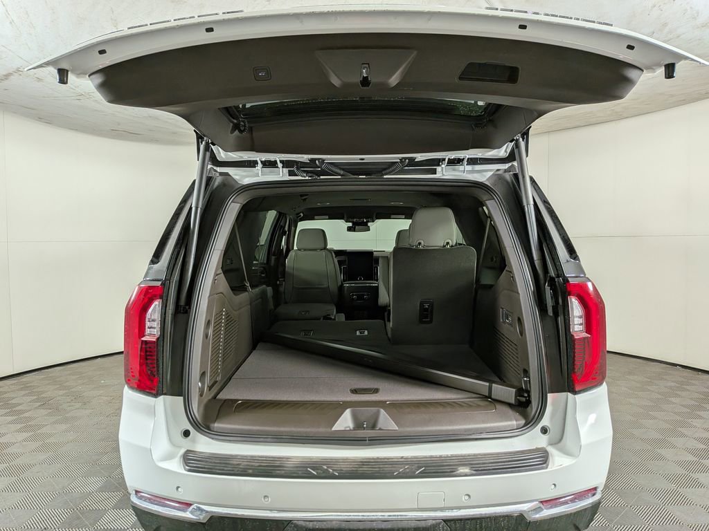 New 2026 GMC Yukon XL Elevation w/ LPO, Get Active Package AWD/4WD image 10