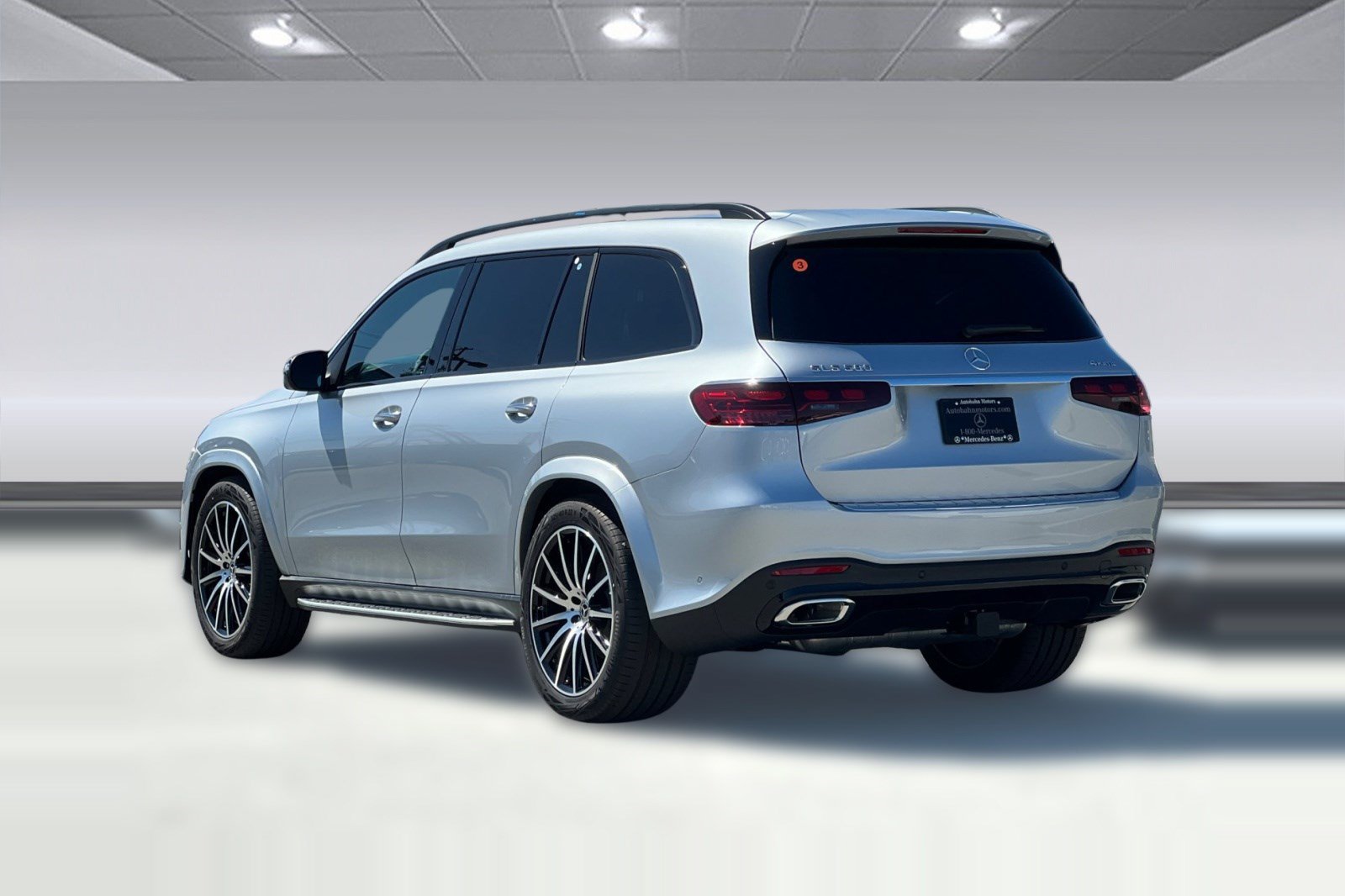 New 2026 Mercedes-Benz GLS 580 4MATIC image 3