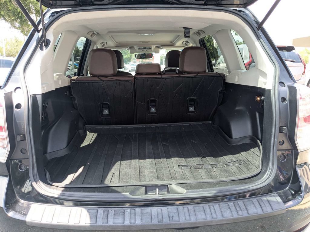 Used 2018 Subaru Forester 2.5i Touring w/ Popular Package #3B AWD/4WD image 15