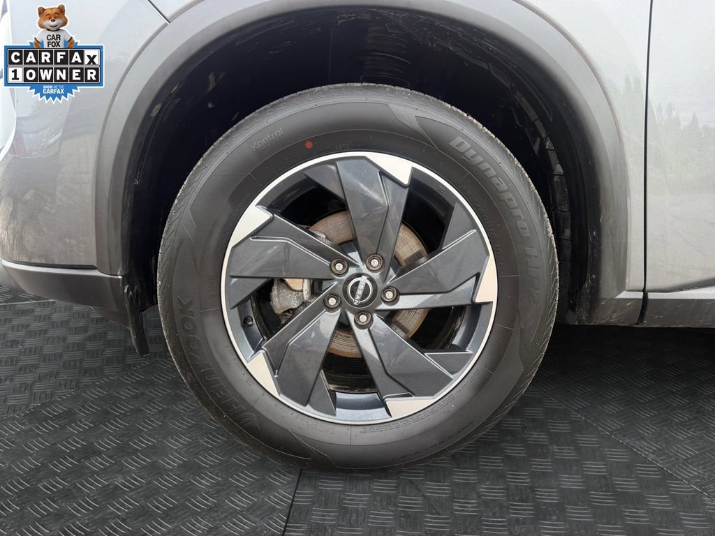 Certified 2026 Nissan Rogue SV AWD/4WD image 20