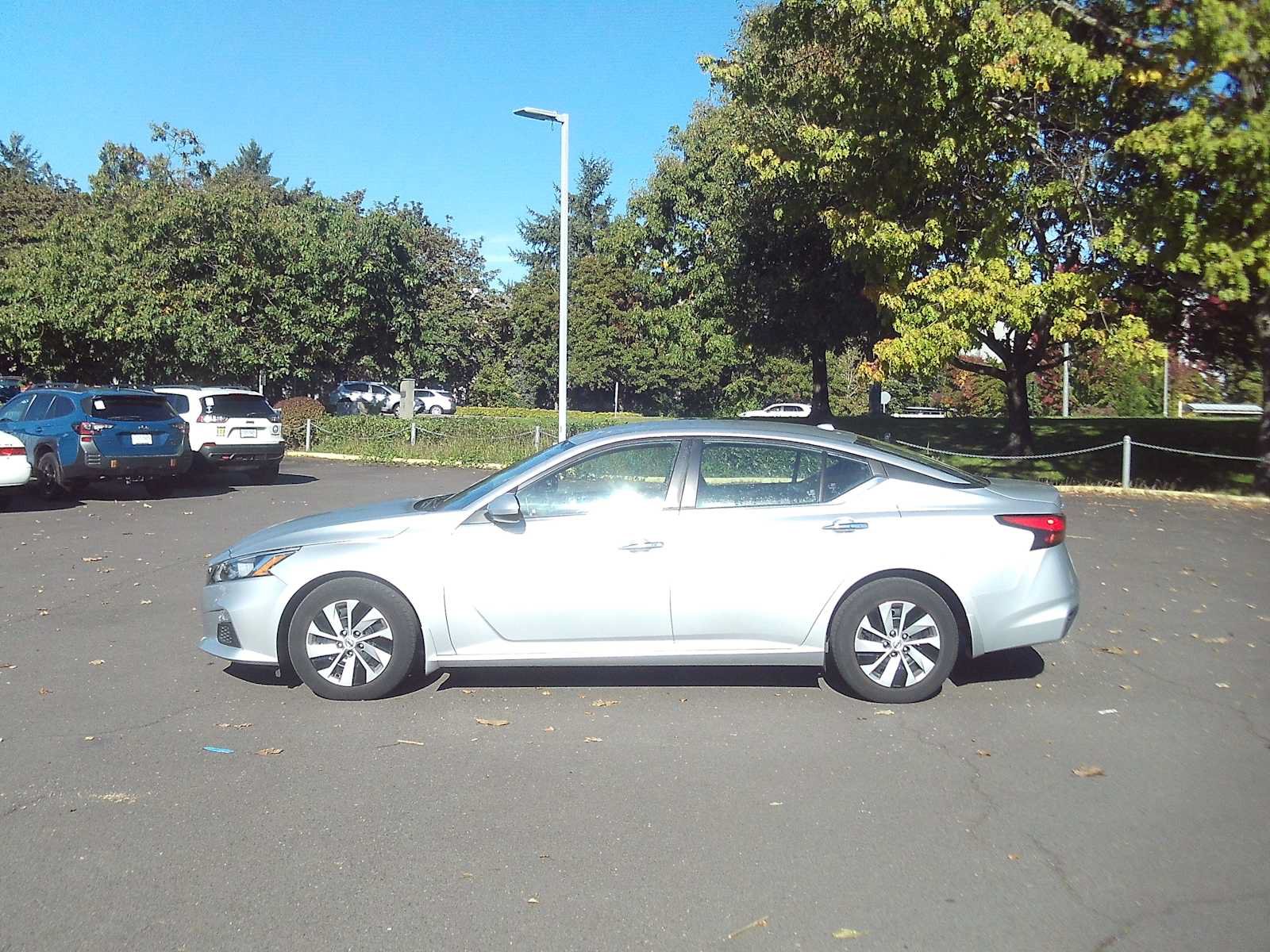 Used 2019 Nissan Altima 2.5 S FWD image 2
