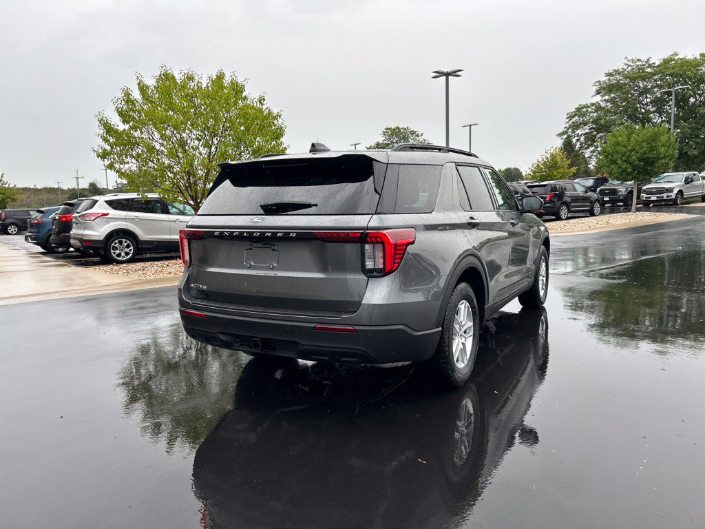 New 2027 Ford Explorer Active AWD/4WD image 6