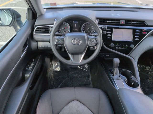 Used 2018 Toyota Camry LE FWD image 15