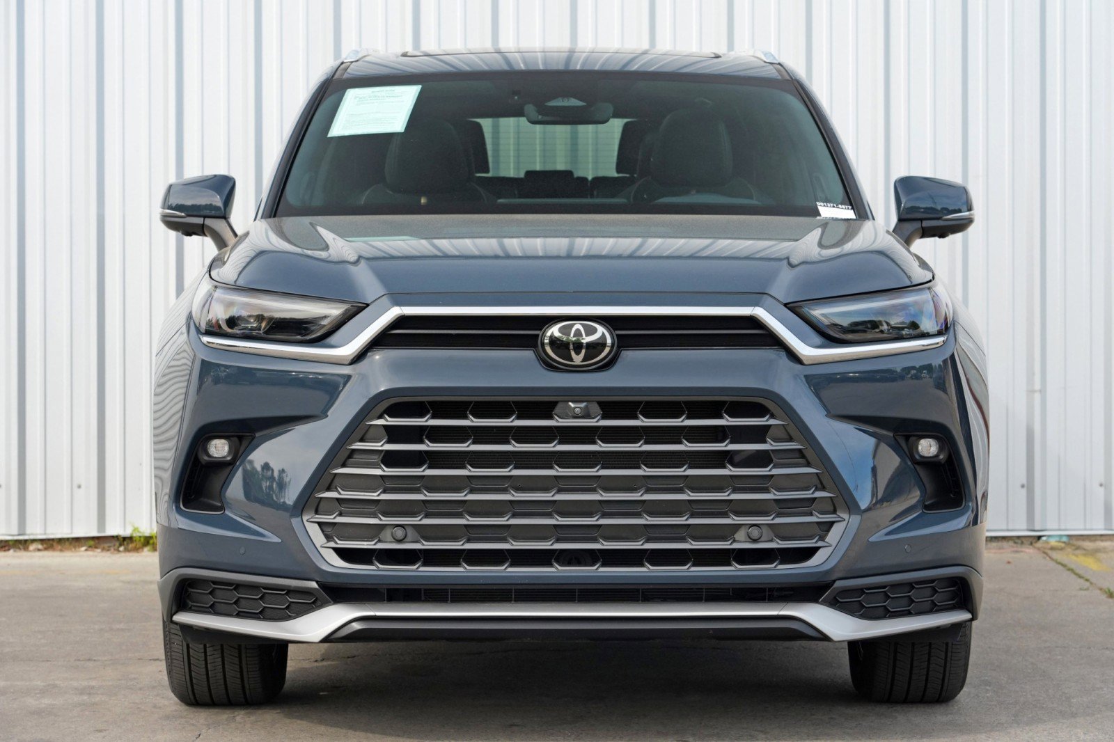 Used 2024 Toyota Grand Highlander AWD Hybrid image 7