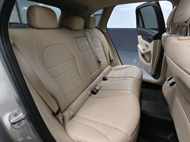 Used 2021 Mercedes-Benz GLC 300 4MATIC image 46