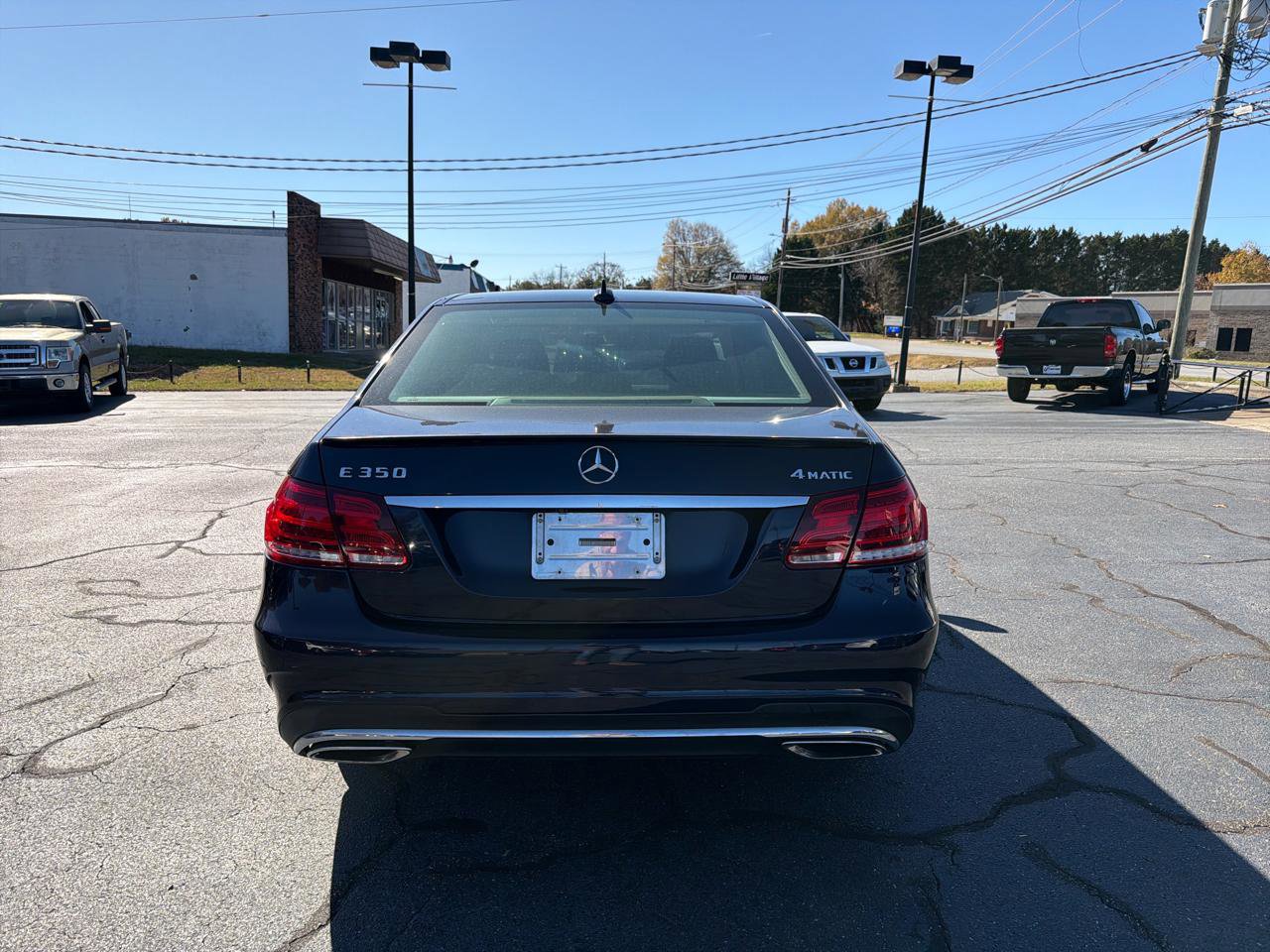 Used 2014 Mercedes-Benz E 350 4MATIC Sedan image 4