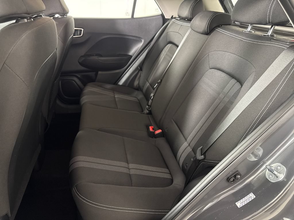 Used 2023 Hyundai Venue SEL FWD image 15