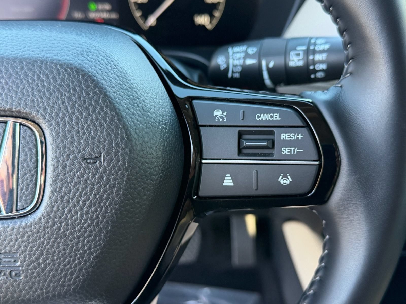 Certified 2026 Honda HR-V EX-L image 39