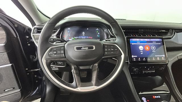 Used 2023 Jeep Grand Cherokee 30th Anniversary AWD/4WD image 15