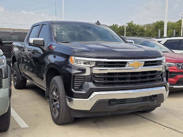 Used 2024 Chevrolet Silverado 1500 LT AWD/4WD image 1
