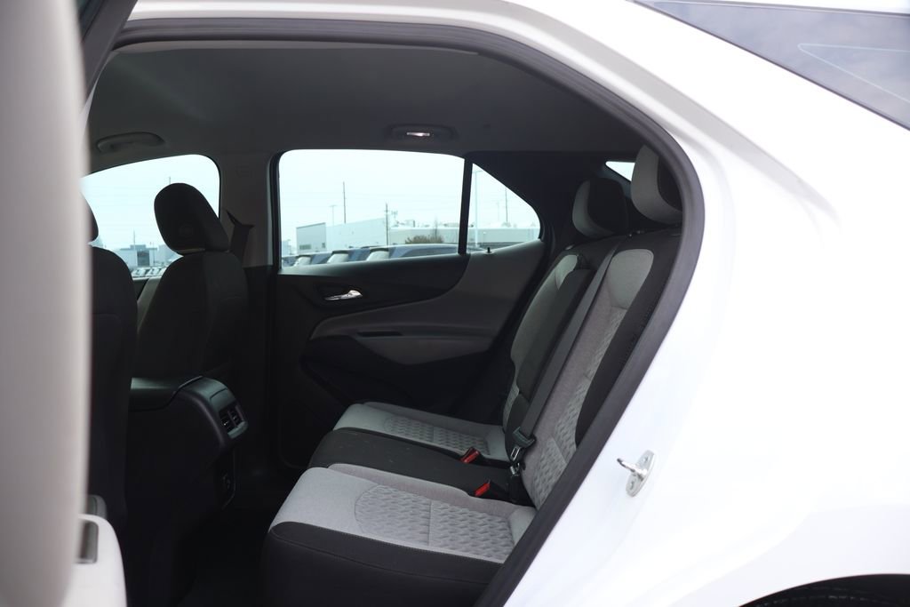 Certified 2024 Chevrolet Equinox LS w/ Driver Confidence II Package image 43