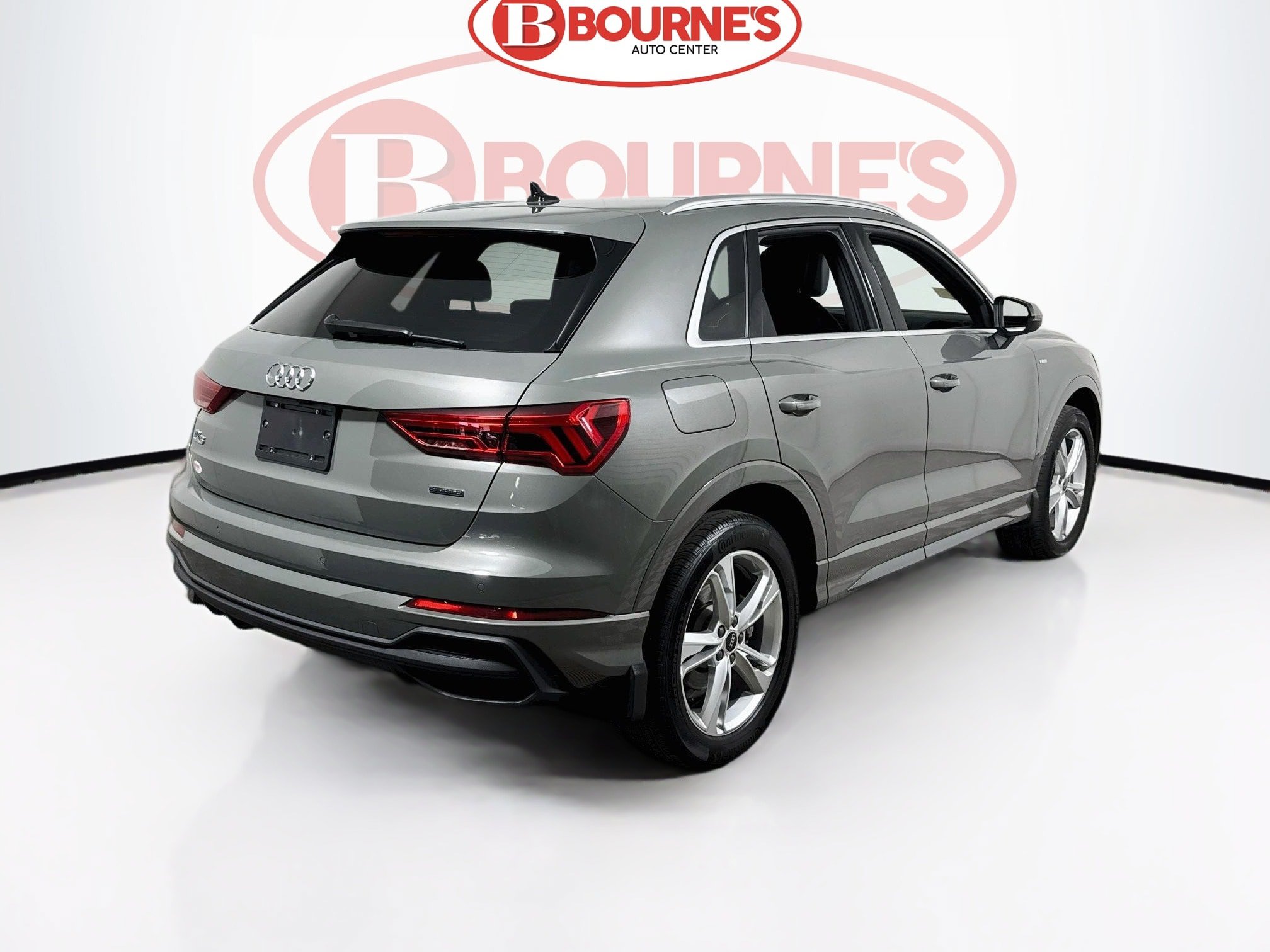 Used 2023 Audi Q3 2.0T Premium w/ Convenience Package AWD/4WD image 10