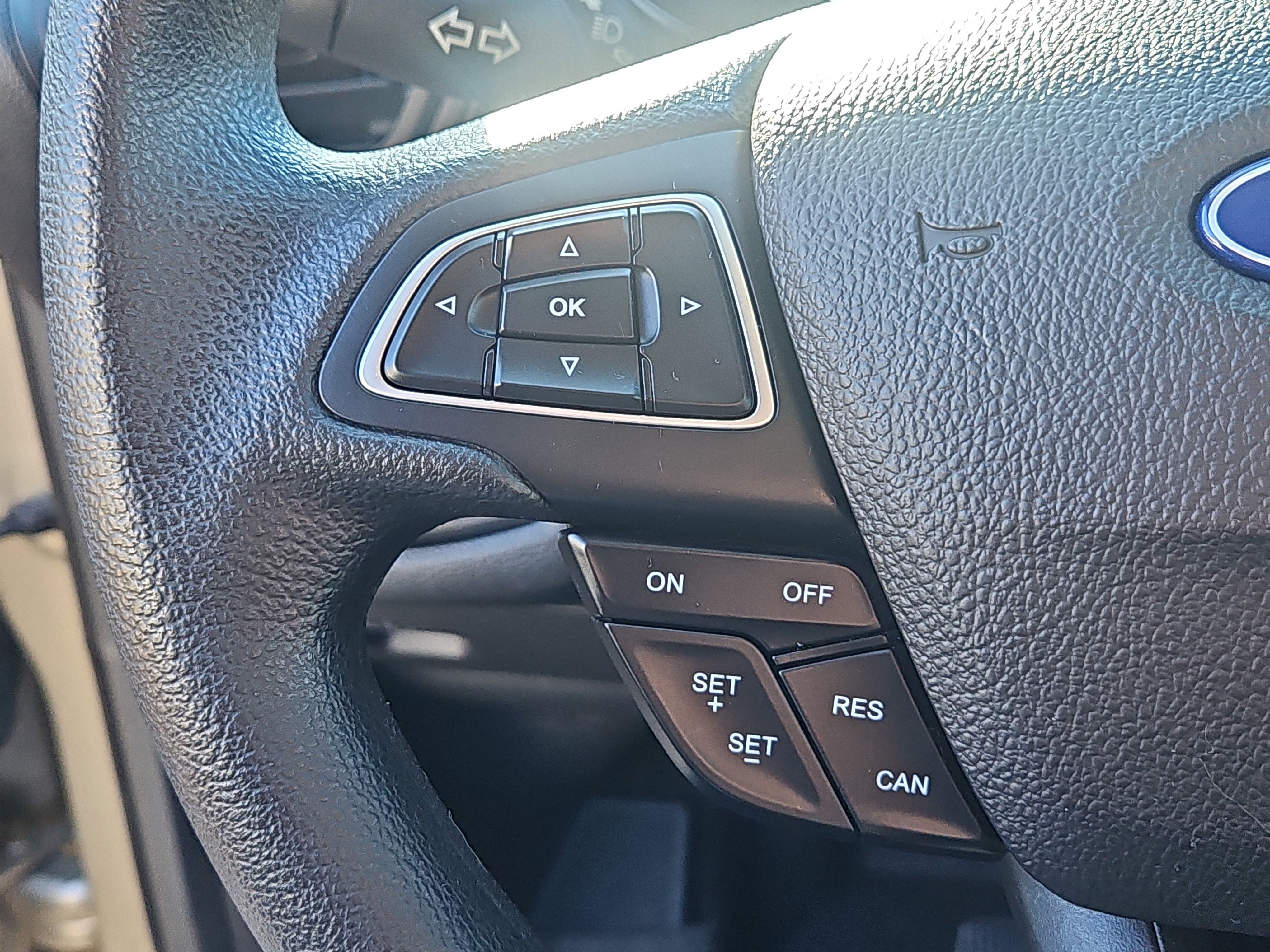 Used 2018 Ford Escape SE w/ SE Sync 3 Package image 14