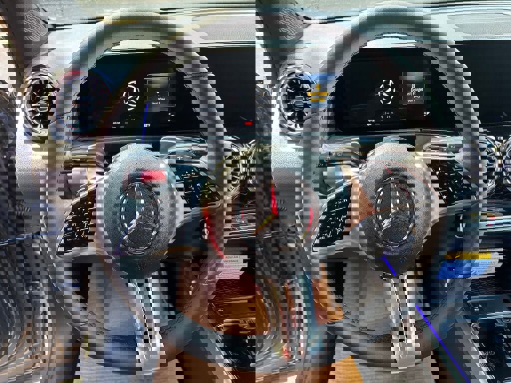 New 2026 Mercedes-Benz GLB 250 GLB 250 image 17